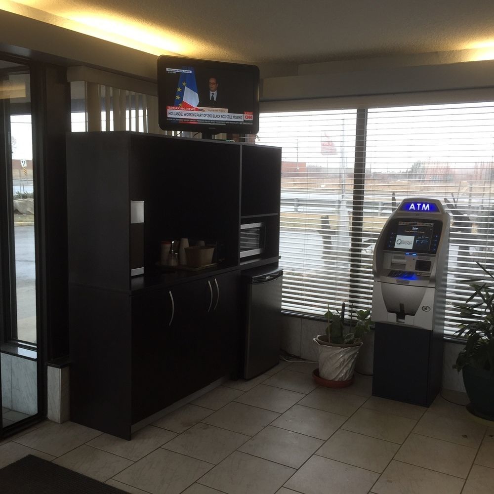 White Knight Motel Brampton Bagian luar foto